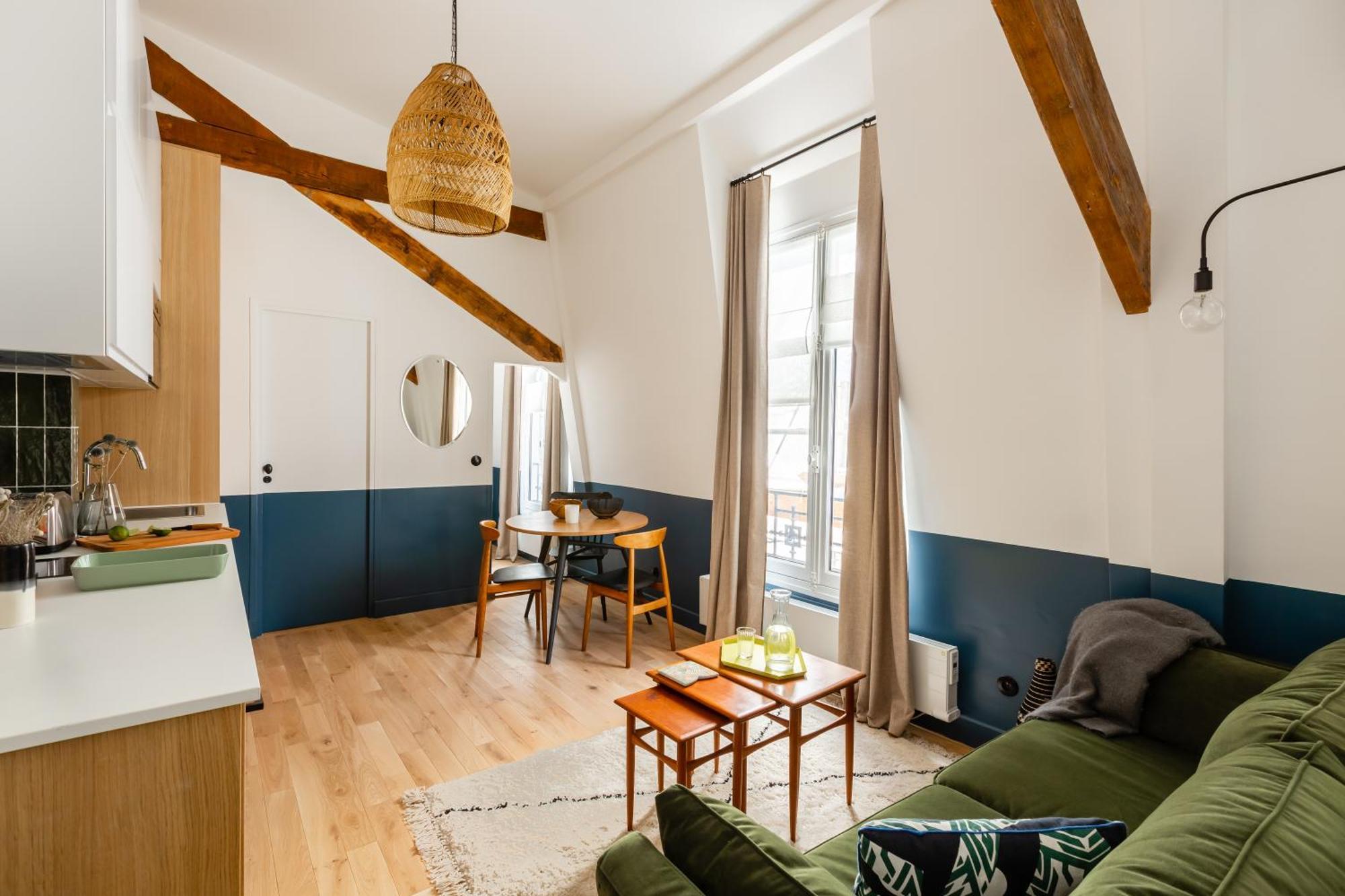 3 Pieces Place Contrescape Appartement